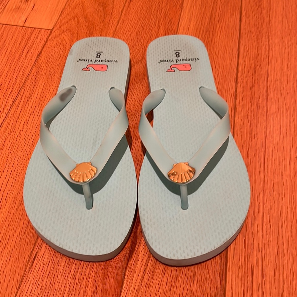 Vineyard Vines Flip Flops 🩴